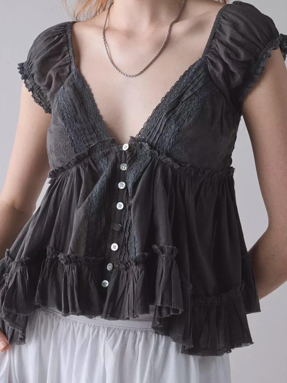 Kimchi Blue Izzy Lace Trim Button-Front Babydoll Blouse S Milkmaid Peasant UO